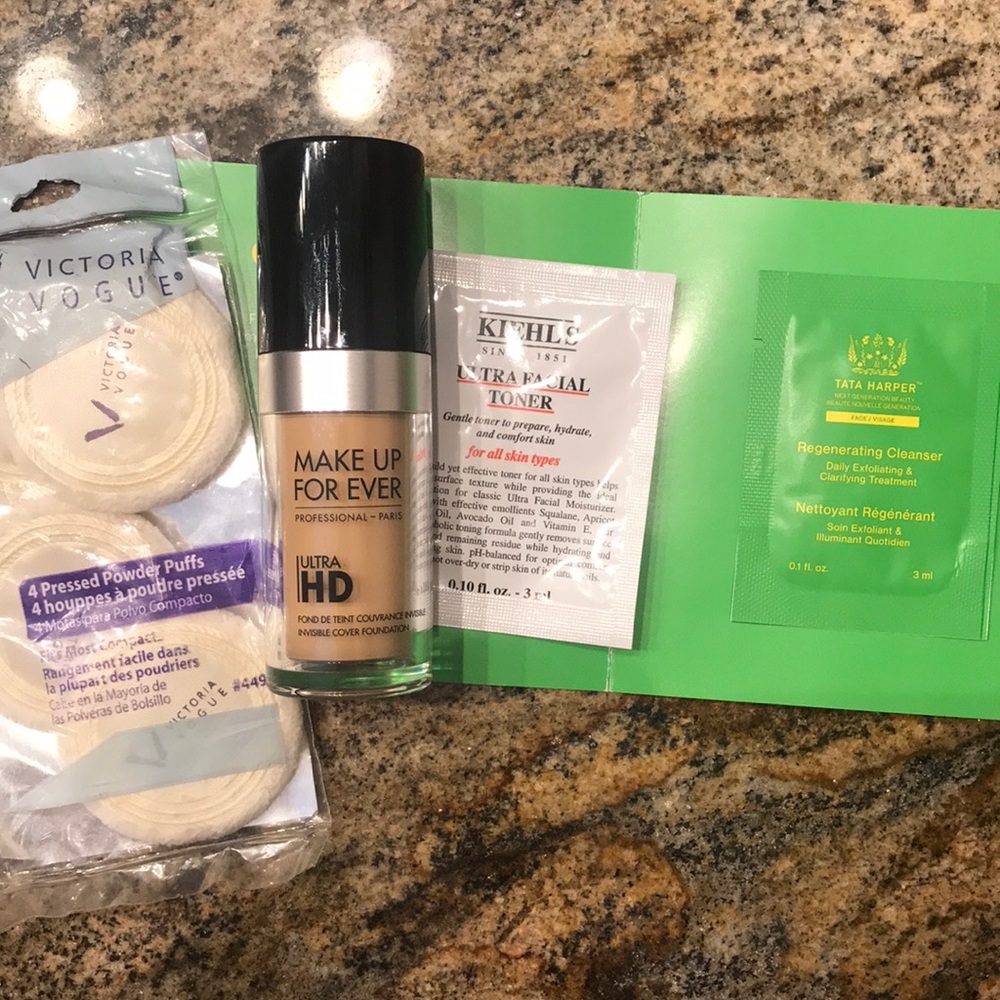 Bundle Foundation Cleanser Toner Powder Puffs